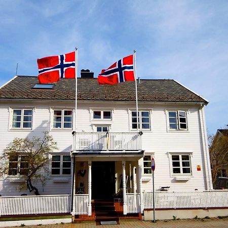 Opsahl Gjestegaard Bodø Exterior foto